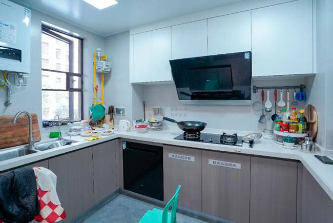 119㎡四居現代風，無主燈設計外加寬敞布局，通透感十足